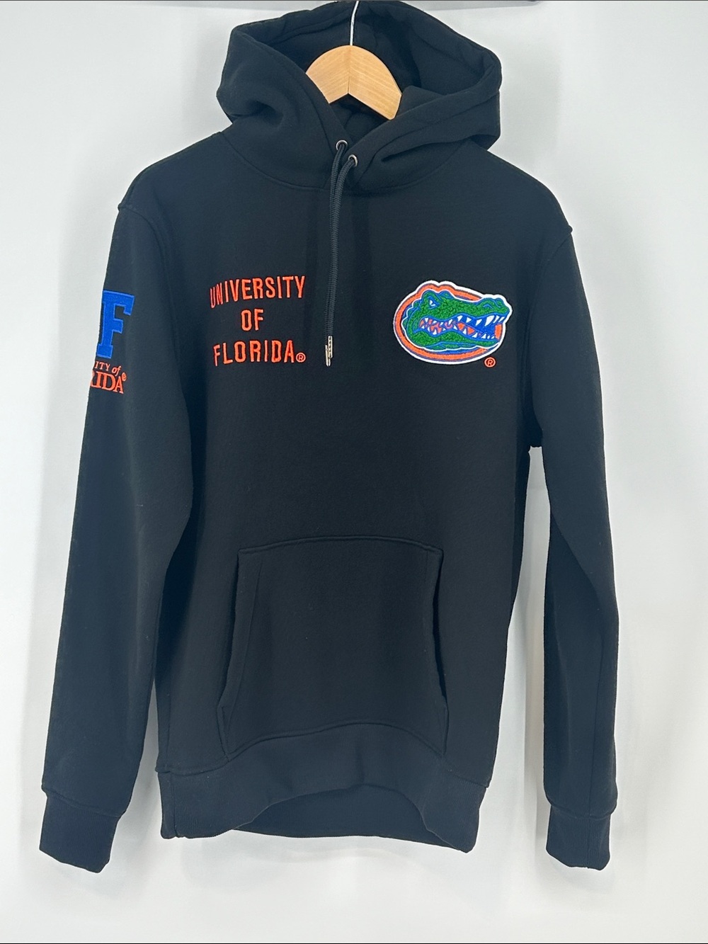 University of Florida Black Hoodie with Gators Logo - Size Medium